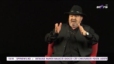 Un scriitor de la noi, &icirc;n lacrimi la tv: "A fost norocul meu că a divorţat de mama mea"