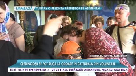 Moaștele Sf&acirc;ntului Stelian și br&acirc;ul Maicii Domnului, &icirc;n București! Credincioșii se pot ruga la Catedrala din Voluntari!