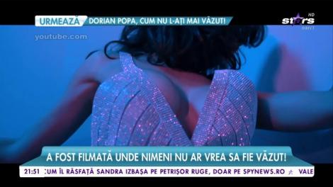 Cristina Ich a fost surprinsă într-o ipostază complet neaşteptată. Mai exact, frumoasa brunetă a fost filmată în timp ce stătea pe toaletă!