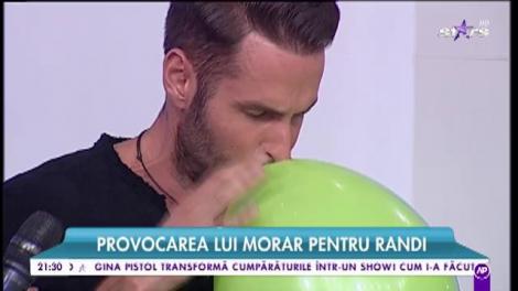 Râzi cu lacrimi! Randi cântă melodia lui favorită, după ce a inspitat heliu!