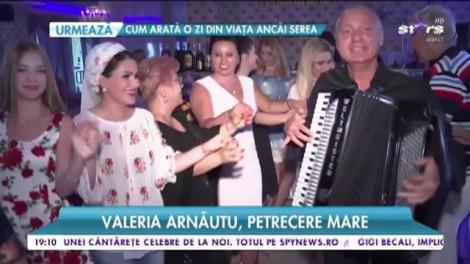 Valeria Arnăutu dă petrecere mare. Artista îşi sărbătoreşte ziua de naştere