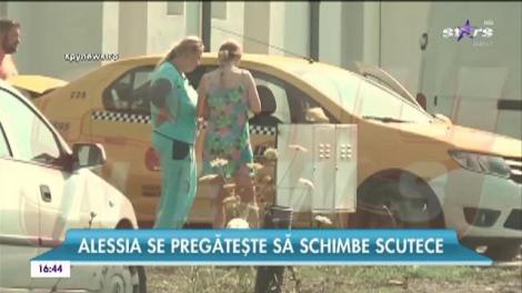 Vine din nou barza în showbiz! O celebră cântăreaţă de la noi şi-a ţinut sarcina ascunsă mai bine de cinci luni