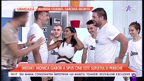 Raluca vrea sa fie majoretă cu lenjeria intimă la vedere