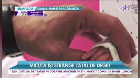 Liviu Vârciu, prima fotografie cu fetiţa sa. Micuța își strânge tatăl de deget cu mânuța: "Nu pot explica în cuvinte sentimentul!"