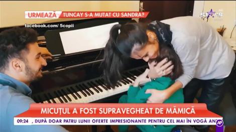 Prima lecție de pian pentru băiețelul Ancăi Serea. Noah moștenește pasiunea pentru muzică.