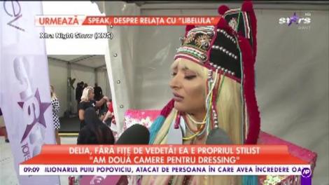 Delia, cea mai naturală vedetă! A lăsat fițele de vedetă și este propriul stilist: ”Am două camere pentru dressing”