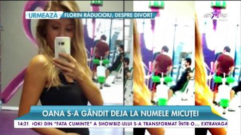 Mai are puțin și devine mătușică și este în culmea fericirii! Ce nume va purta nepoțica Deliei