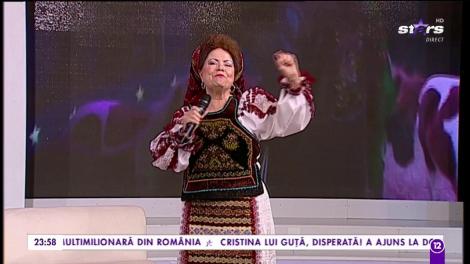 Saveta Bogdan interpreteză una din celebrele sale piese, ”Am dragut, mama nu stie”