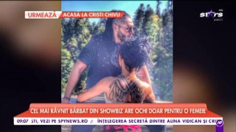 Cel mai râvnit bărbat din showbiz are ochi doar pentru o femeie
