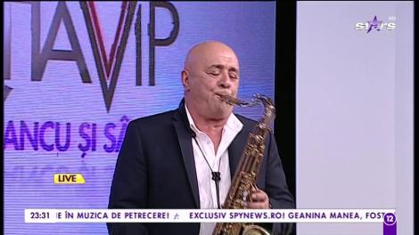 George Pavel cântă live, în direct la Agenția VIP, la saxofon. Întreaga familie Pavel are un talent muzical deosebit