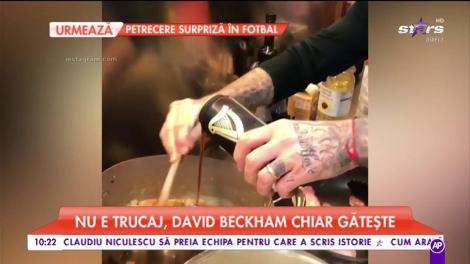 Nu e trucaj, omul chiar se pricepe! Cel mai sexy bărbat a trecut la cratiță: David Beckham, filmat în timp ce le gătește copiilor