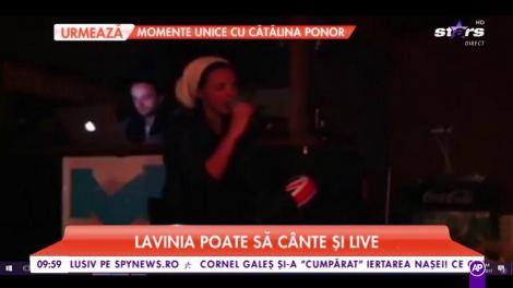 Lavinia Pârva cantă live pentru Ștefan Bănică. Vedeta a dovedit faptul că poate cânta în direct fără probleme