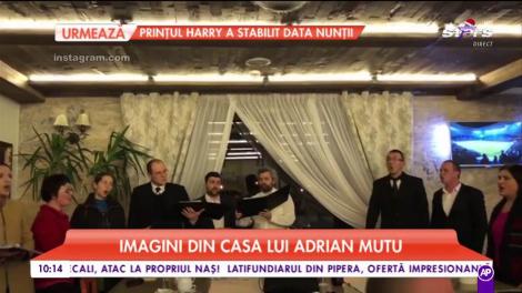 Imagini din casa lui Adrian Mutu! "Briliantul" şi Sandra şi-au împodobit bradul de Crăciun