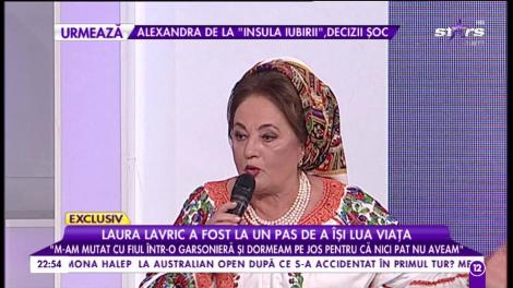 Cântăreața de muzică populară Laura Lavric, la un pas de a-și lua viața: ”Eram cu un pumn de pastile în mână. Simțeam că nu am nicio șansă (...) Dumnezeu nu m-a lăsat în pierzanie”
