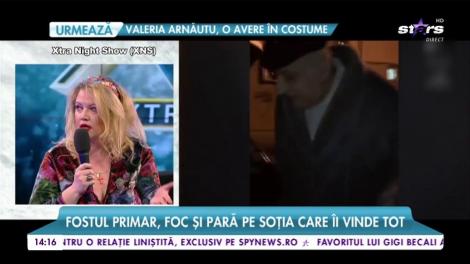 Viorel Lis încearcă să-și recupereze țoalele. Fostul primar, foc și pară pe soția care îi vinde tot
