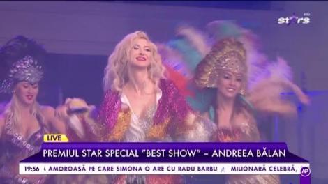 Andreea Bălan, câștigătoarea ”Best show”, cântă în cadrul galei Stars Awards
