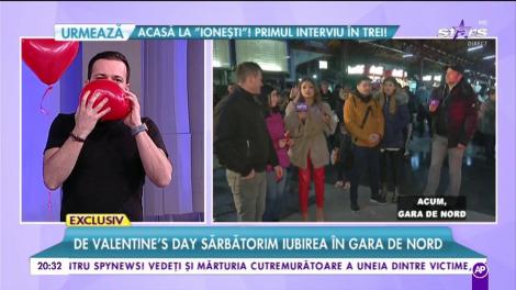 De Ziua Îndrăgostiților, cuplurile cântă la Gara de Nord. Daniel Buzdudan trage heliu dintr-un balon de Valentine's Day
