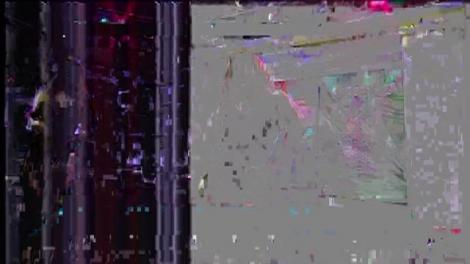 Ramona Vătămanu, Miss Bikini, susține proba costumului de baie și a mișcărilor senzuale în platoul Răi da' buni