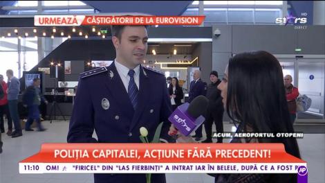 Acțiune fără precedent! Poliția Română împarte flori doamnelor în aeroport