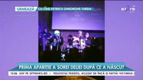 Prima apariţie pe scenă a Oanei, sora Deliei, imediat după naştere! Micuța Jessica îi seamănă perfect!