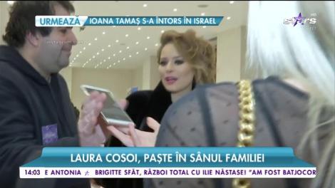 Laura Cosoi, Paște în sânul familiei. Vedeta și soțul au mers împreună să ia lumină