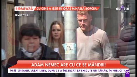 Adam Nemec are cu ce se mândri! Logodnica sa arată demențial