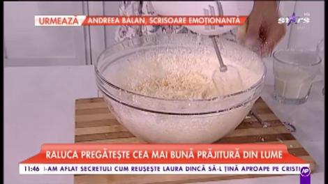 Raluca pregătește cea mai bună prăjitură din lume