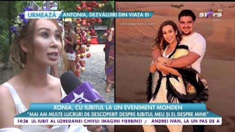 Xonia, cu iubitul la un eveniment monden