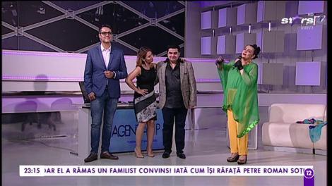 Cornelia Catanga cântă melodia „La mulţi ani băiatul meu”