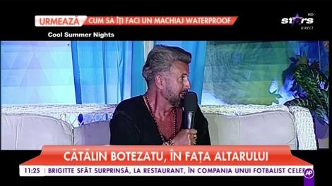 Cătălin Botezatu, în fața altarului. Celebrul designer i-a creștinat fetița celui mai bun prieten