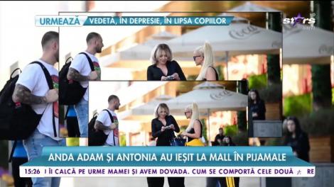 Antonia şi Anda Adam au creat haos într-un mall de fiţe din Bucureşti. Au atras toate privirile şi au uimit pe toată lumea!
