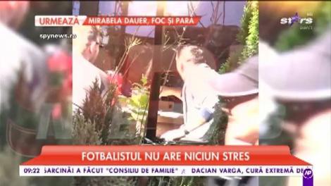 Liber de contract, Dacian Varga nu stă cu gândul la fete, ci la mâncare