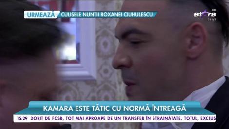 Kamara este aproape nedezlipit de fiul său. Cum reuşeşte artistul să se împartă între muzică şi casă