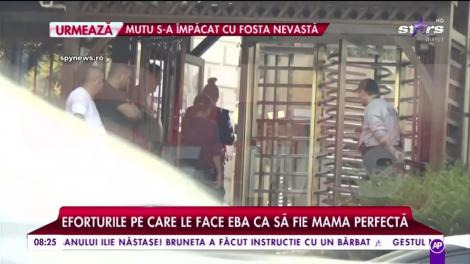 Cum se descurcă Elena Băsescu cu cei trei copilași ai ei. Vedeta face eforturi mari în fiecare zi