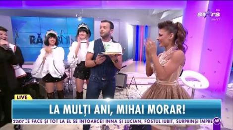 La mulți ani! Mihai Morar este sărbătorit în direct la ”Răi, da buni”!