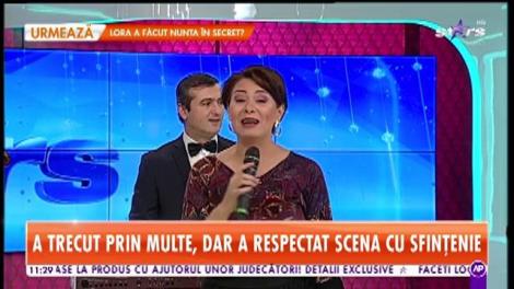 Adriana Antoni cântă melodia „Zi așa așa așa”