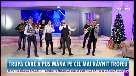 Provincialii cântă la Răi da buni