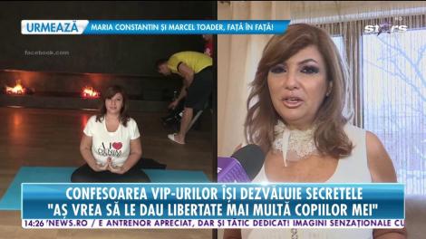 Cerasela Rogen se pregăteşte intens pentru sărbători! Vedeta a împodobit bradul alături de familia ei