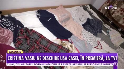 Cristina Vasiu a deschis uşa casei, în premieră, la TV! Artista are o colecţie impresionantă de pijamale!