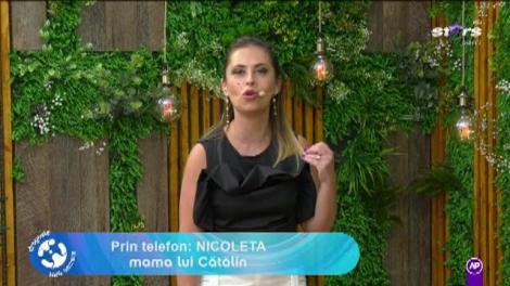 Dragoste fara secrete. Carmen, cu ochii în lacrimi, după ce a primit un telefon de la cineva drag de acasă