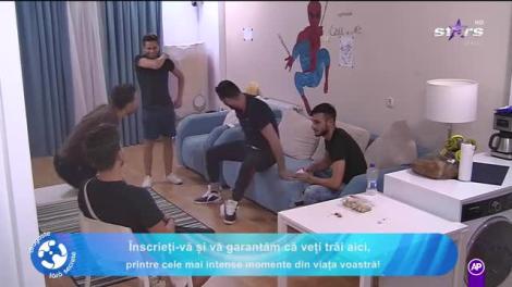 Dragoste fără secrete. Băieții au fost în vizită la Ali și i-au murdărit canapeaua. Cine este făptașul?