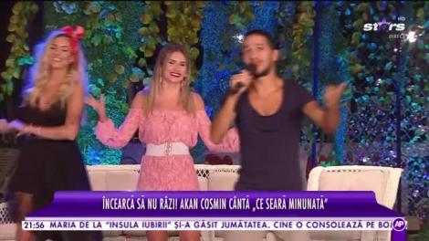 Akan Cosmin cântă, la Cool Summer Nights, melodia Ce seară minunată
