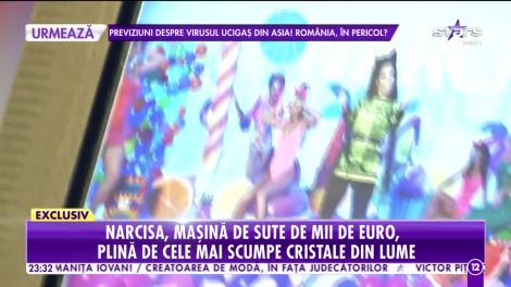Agenția Vip. Narcisa Guță are o mașină de sute de mii de euro, plină de cele mai scumpe cristale din lume