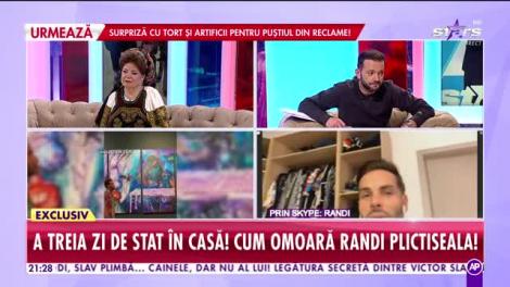 Randi şi-a mutat studio-ul şi sala de sport la în sufragerie