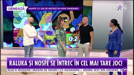 Raluka şi Nosfe se întrec la cel mai tare joc. Mima cu personaje din poveşti