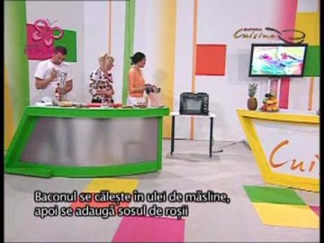 Paste cu rosii, bacon si parmezan