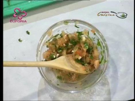 Medalion de somon cu sos salsa