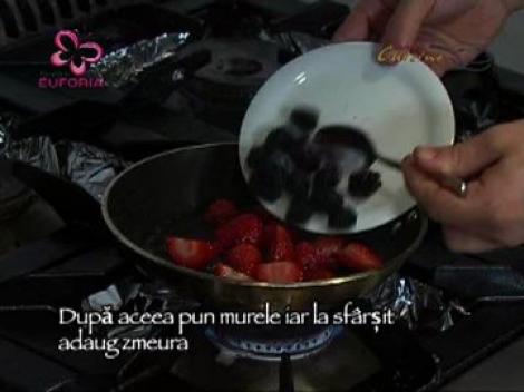 Desert cu capsuni si zmeura