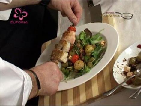 Frigarui de peste cu masline si cartofi frantuzesti