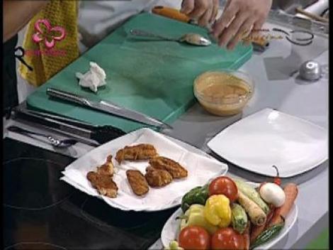 Pui pane cu crema de usturoi